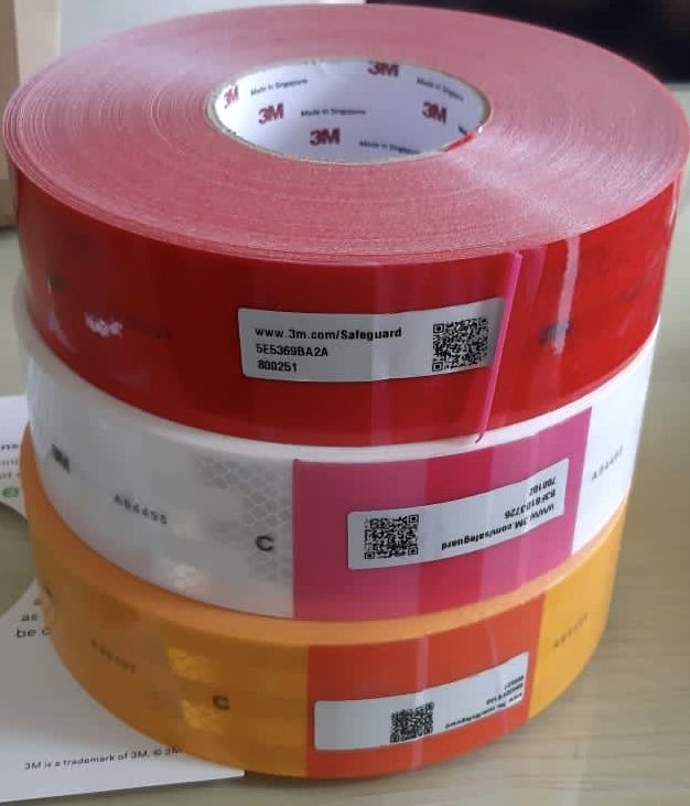3M Diamond Grade 983 conspicuity marking tape